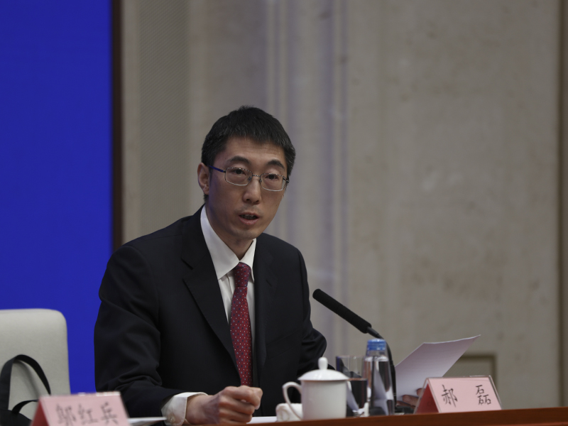 财政部预算司副司长郝磊回答记者提问