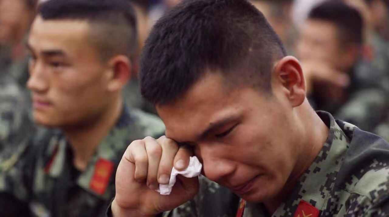 泪目！新兵连收到的这封信，写了整整46天