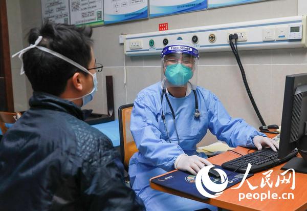 【返岗】中南医院4名医护人员治愈后返岗