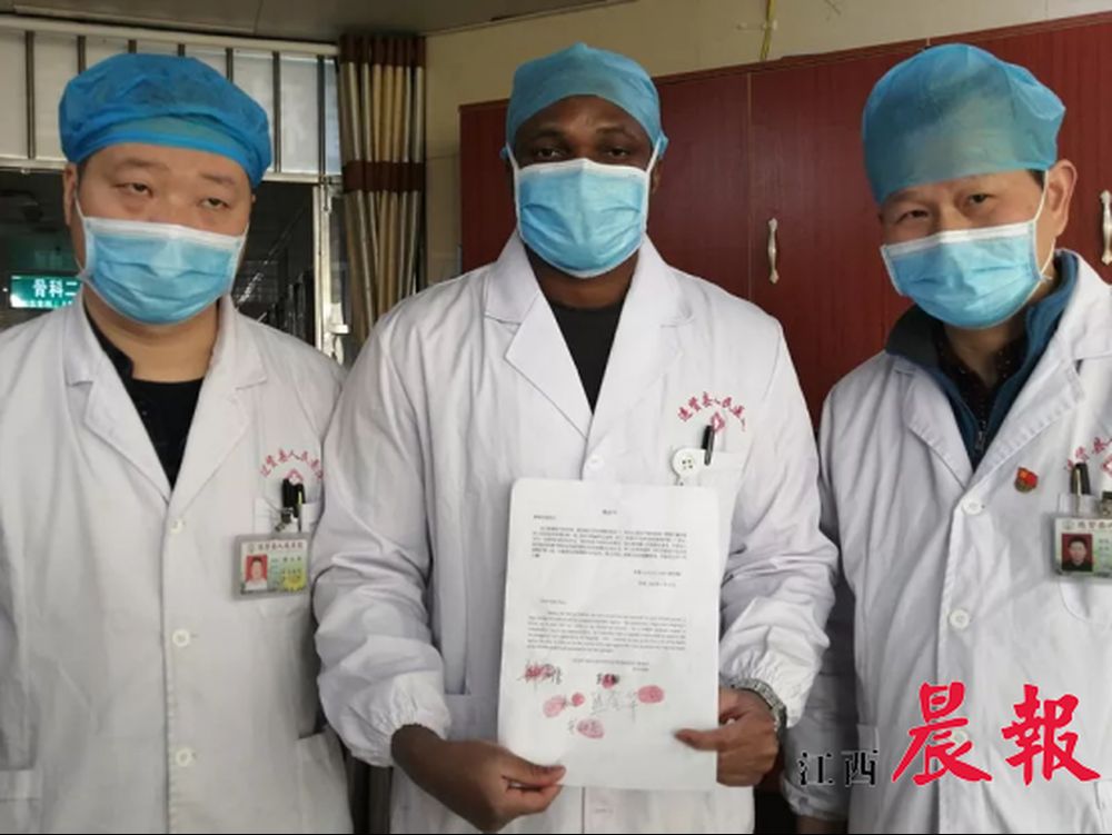 【疫情防控】疫情当前，这些外国人的举动刷屏了