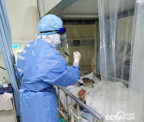 【病房】【战疫最前线】ICU病房的小“暗号”让这个90后陕西姑娘笑着笑着哭了