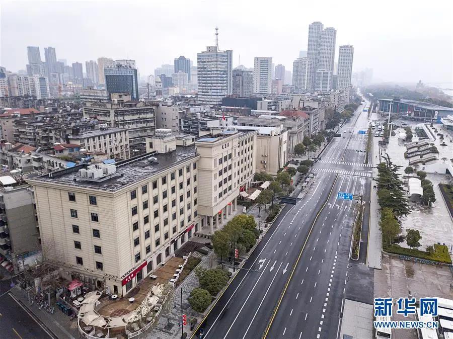 这是1月26日拍摄的武汉汉口沿江大道（无人机照片）。新华社记者　熊琦　摄