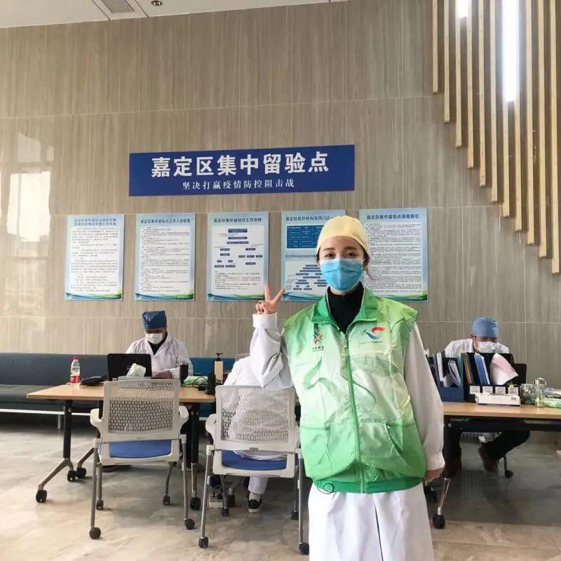 「8点见」【8点见】那个入境时泪崩的留学生,做志愿者了!