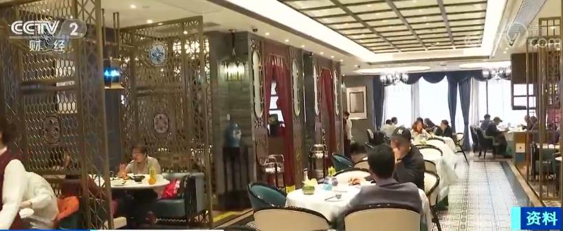 『大礼包』多地发放惠民“大礼包”拉动消费作用明显助力市场复苏