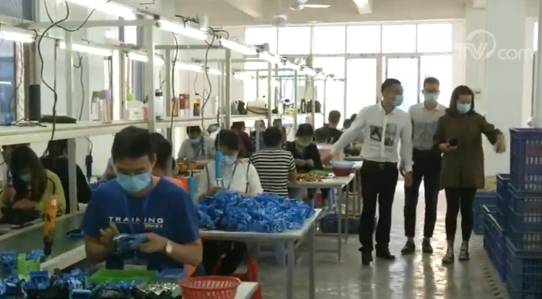 广东汕头海外订单没了，这家玩具企业竟然这样走出了一条新路子