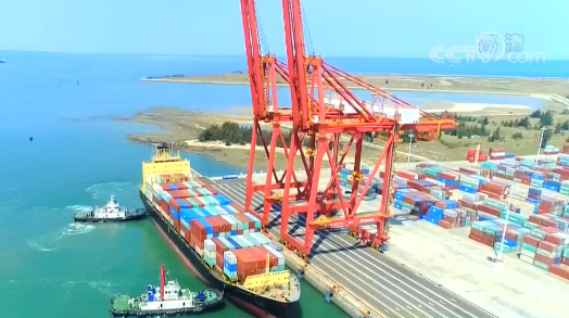 海南海南自贸港船舶登记政策正式落地实施 首张“中国洋浦港”《船舶国籍证书》签发