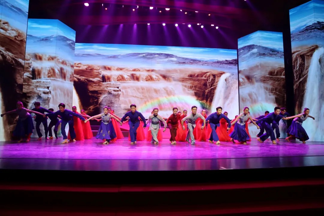 “百年寻路中国梦”专题党课之舞蹈《黄河》