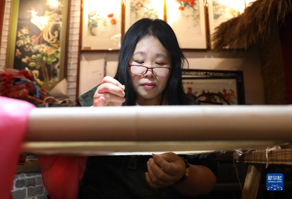 非遗传承人王立君：飞针走线绣风华 图1