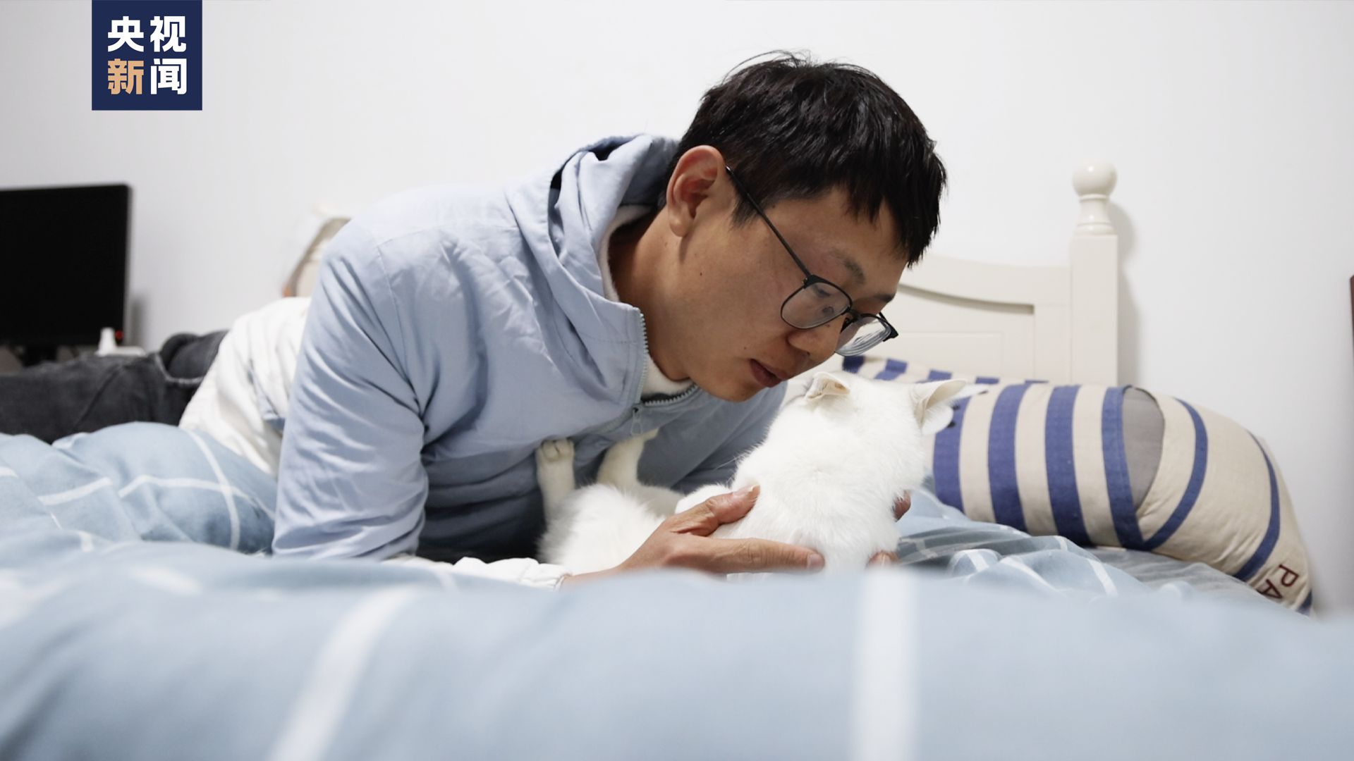 走出聚光灯的他，现在好吗？ 图11