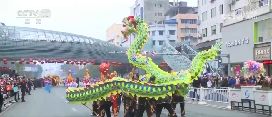 看演出赏非遗品民俗国潮醉人仪式感拉满 欢度“非遗赢博体育下载版”春节(图23)