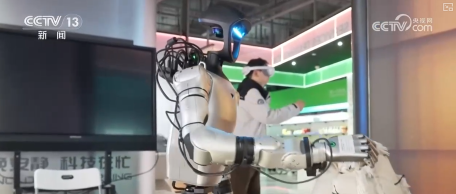 奋进“十五五”实干开新局更多更懂生活的机器人加快走进你我生活(图3)