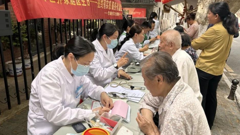 兰园社区卫生服务中心开展世界家庭医生日活动(受访者供图)
