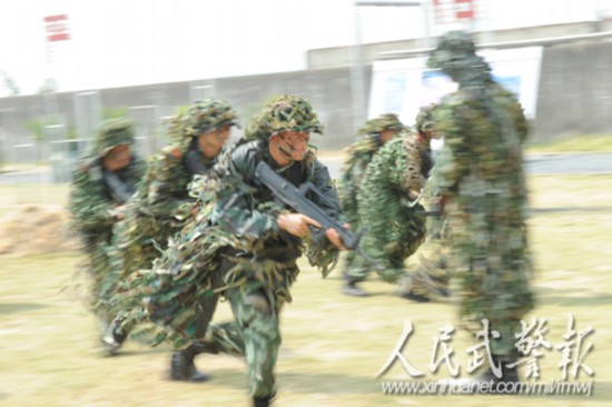 沙场磨利剑 武警福建总队直属支队训练尖子大