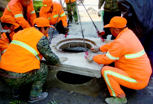 新型井盖或消除马路陷阱
