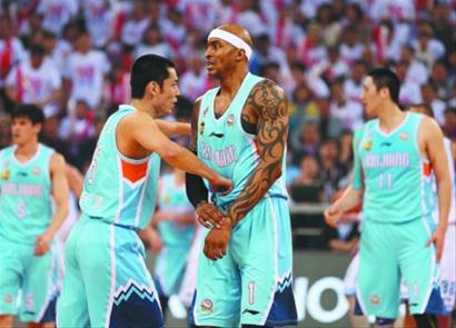 新疆男篮欲签李·本森救火