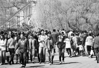 清明小长假 短线旅游热