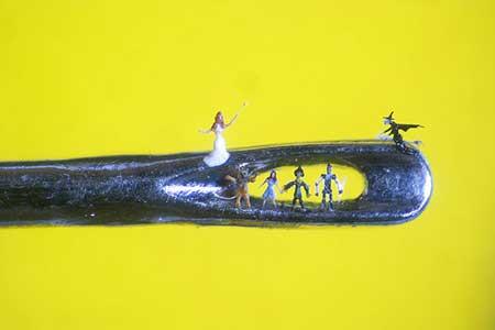 British&nbsp;micro-sculptor&nbsp;Willard&nbsp;Wigan&nbsp;and&nbsp;his&nbsp;miniature&nbsp;art&nbsp;is&nbsp;receiving&nbsp;big&nbsp;praise&nbsp;from&nbsp;gallery&nbsp;goers&nbsp;in&nbsp;the&nbsp;United&nbsp;States.