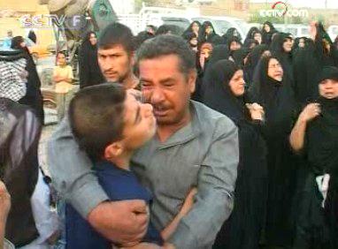 Irak&nbsp;:&nbsp;les&nbsp;familles&nbsp;des&nbsp;victimes&nbsp;pleurent&nbsp;leurs&nbsp;morts