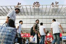 Passenger volume continues rising in golden week 
