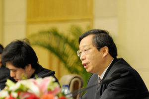 Заместитель руководителя Народного банка Китая И Ган 