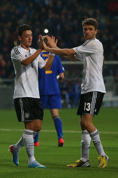 世预赛-厄齐尔两传小猪格策建功 德国3-0完胜