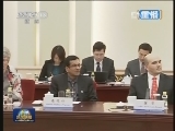 习近平同外国专家代表座谈