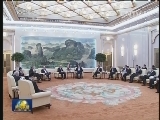 习近平会见美国前财长鲍尔森