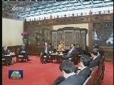 张高丽会见巴基斯坦总理