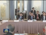 习近平同瑞士联邦主席共同会见瑞士经济界代表
