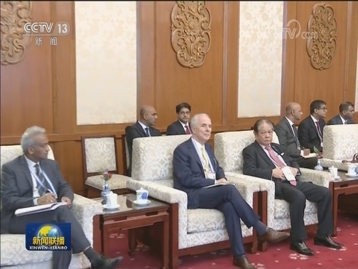 李克强会见毛里求斯总理