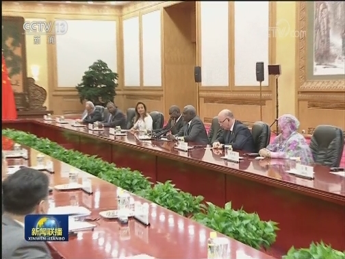 习近平会见非洲联盟委员会主席