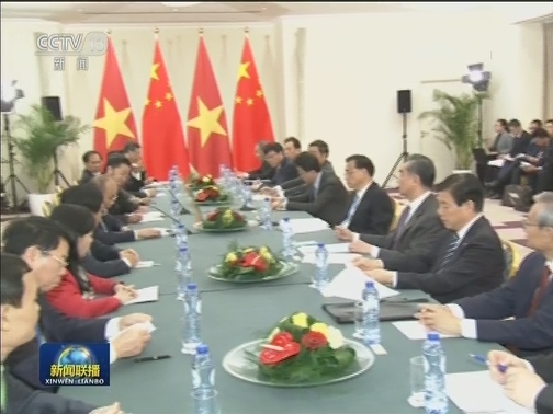 李克强会见越南总理