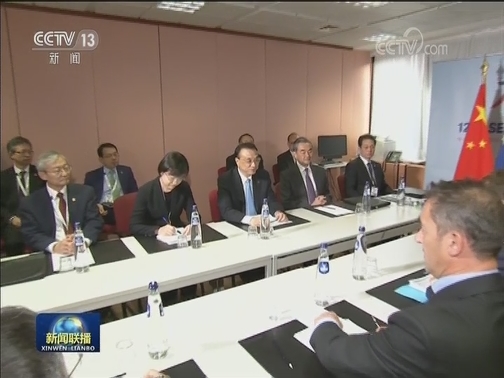 李克强会见法国总统