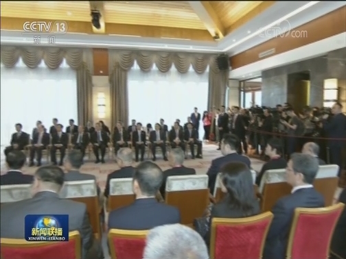 李克强会见萧万长一行