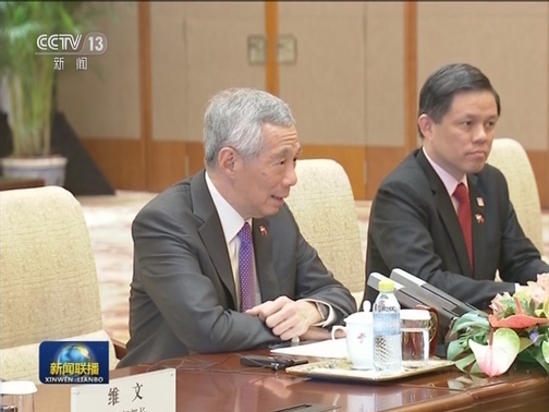 李克强会见新加坡总理