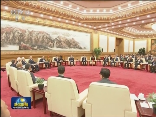 李克强同在华外国专家举行新春座谈会