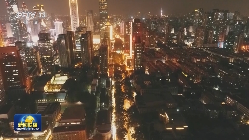 “双节”将至气氛浓