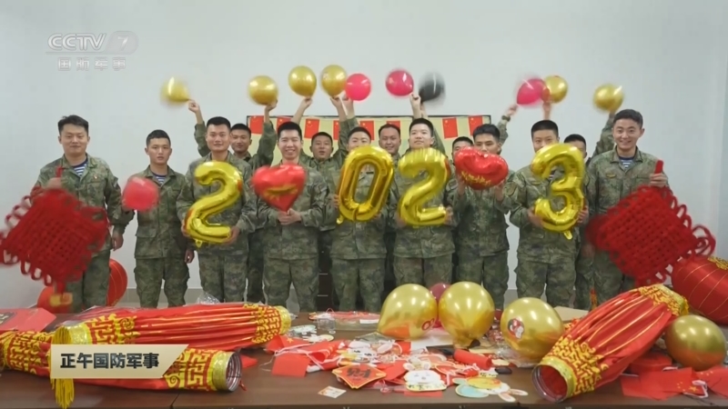 [正午国防军事]军营春早 战位上过春节 把祝福送给最亲的人