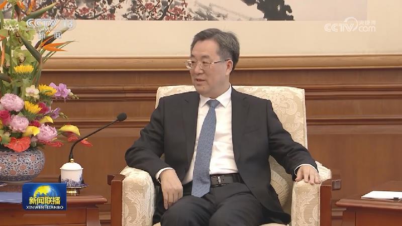 丁薛祥会见德国大众汽车集团管理董事会主席