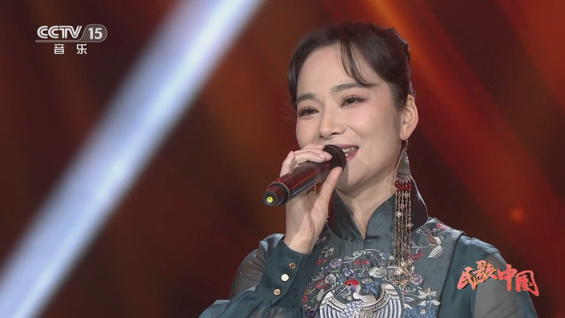 [民歌中国]彝族民歌《阿惹妞》 演唱:玛嘉加朵