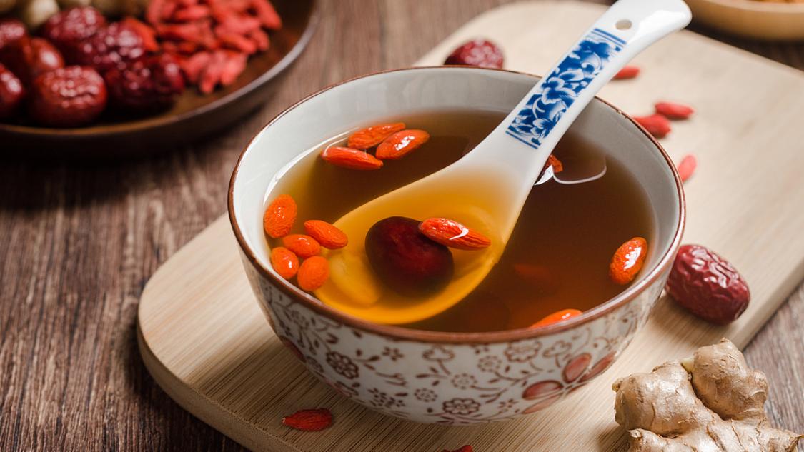 顺应暑伏养好病之喝姜枣茶