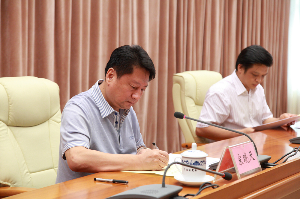 宋晓天梁海萍机关党委公推直选填写选票