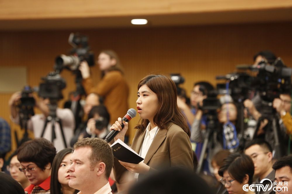 民企融资,个人征信等问题,这场记者会都提到了_图片频道_央视网(cctv