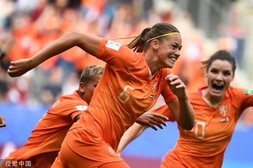[高清组图]女足世界杯-荷兰2-1加拿大夺小组第一