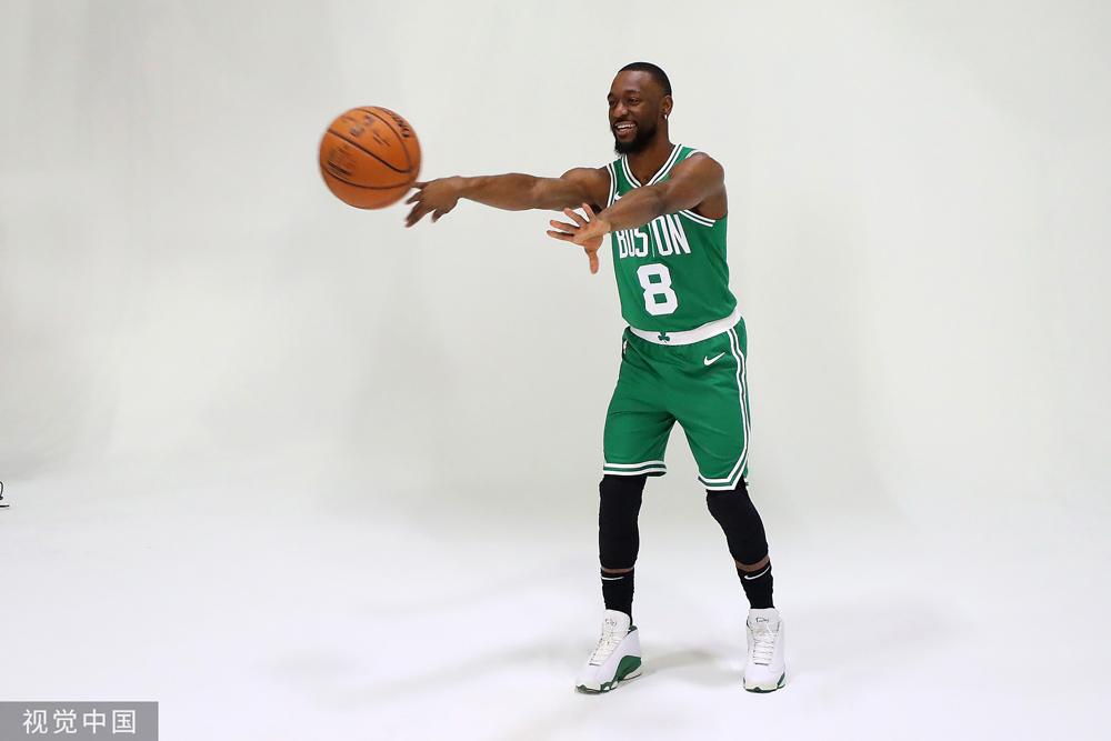 [图]凯尔特人拍摄写真:沃克身着绿衫军8号亮相_体育_央视网(cctv.com)