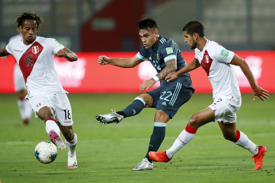 [图]劳塔罗冈萨雷斯建功 阿根廷2-0客胜秘鲁