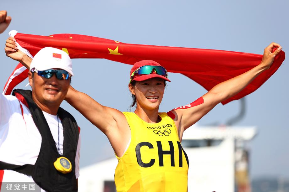 [图]卢云秀夺冠 中国帆船帆板夺得奥运历史第三金