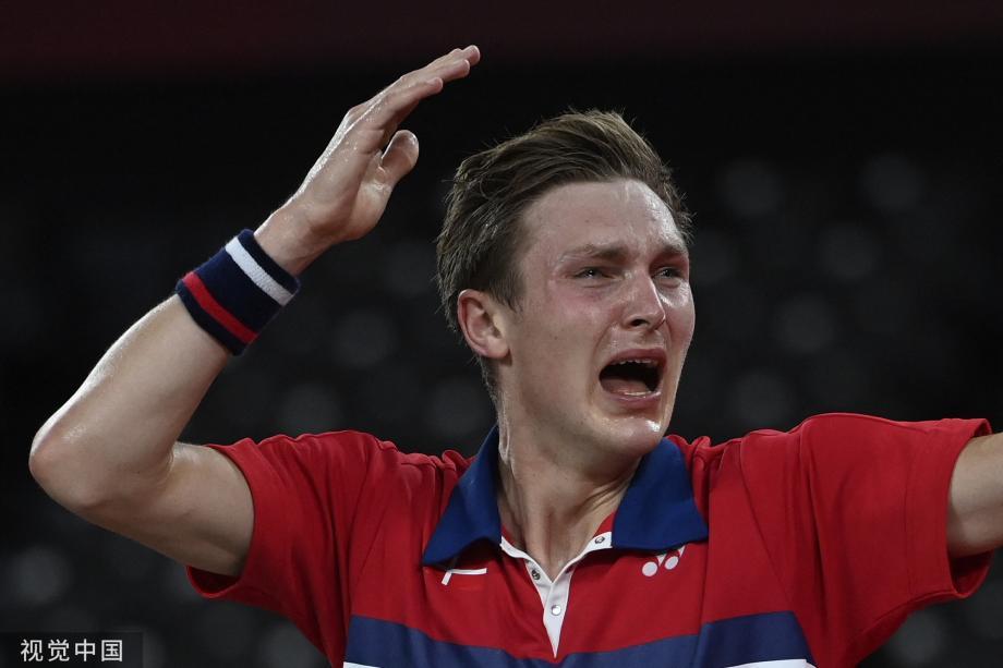 [图]羽毛球男子单打决赛 丹麦选手安克塞尔森夺冠