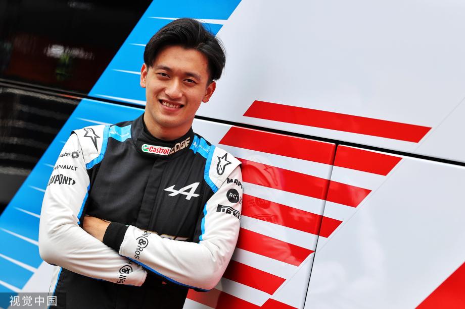 [图]F1首位中国车手诞生！周冠宇加盟阿尔法罗密欧