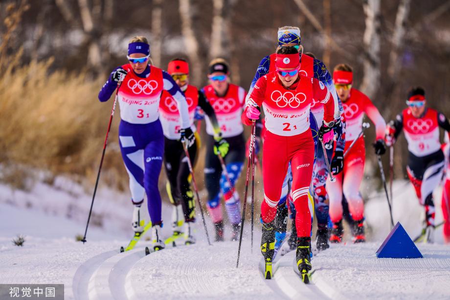 [图]冬奥会冬季两项男子10公里短距离 挪威选手摘金